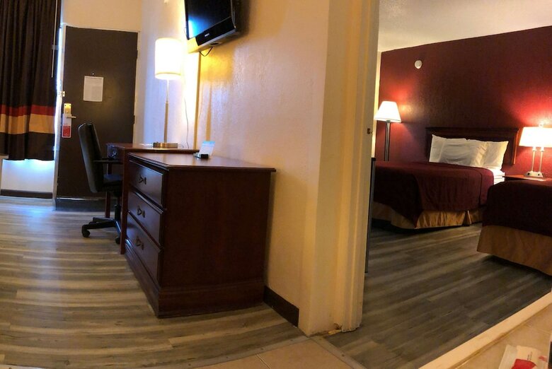 Hotel Ramada By Wyndham Harrisonburg