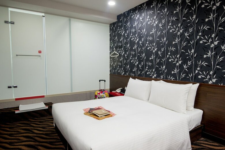 Starry Night Hotel