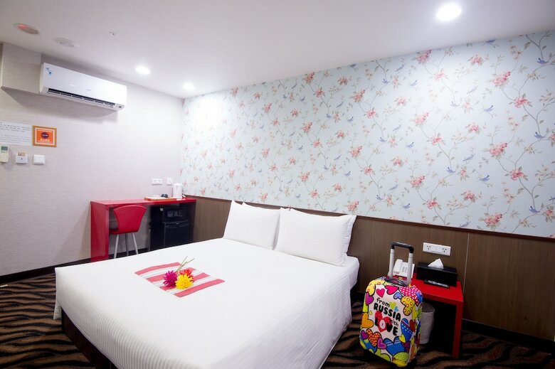 Starry Night Hotel