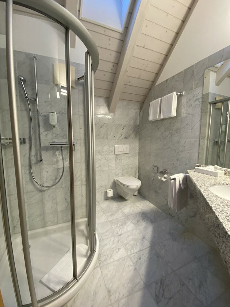 Hotel Restaurant L�wen Dielsdorf