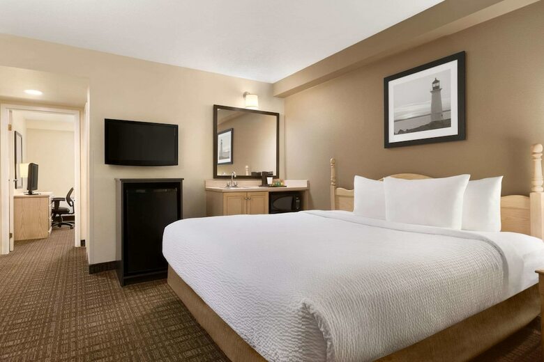 Motel Travelodge Suites By Wyndham Moncton
