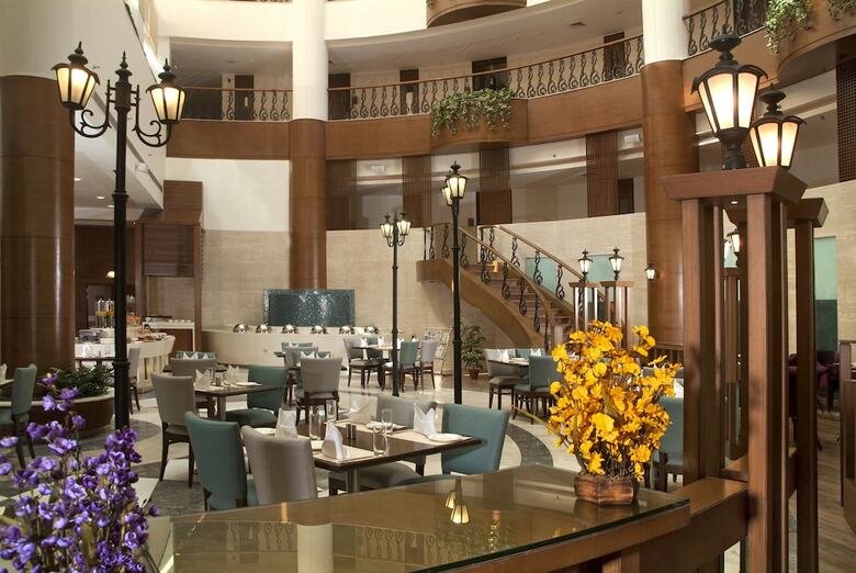 Hotel Savoy Suites, Greater Noida