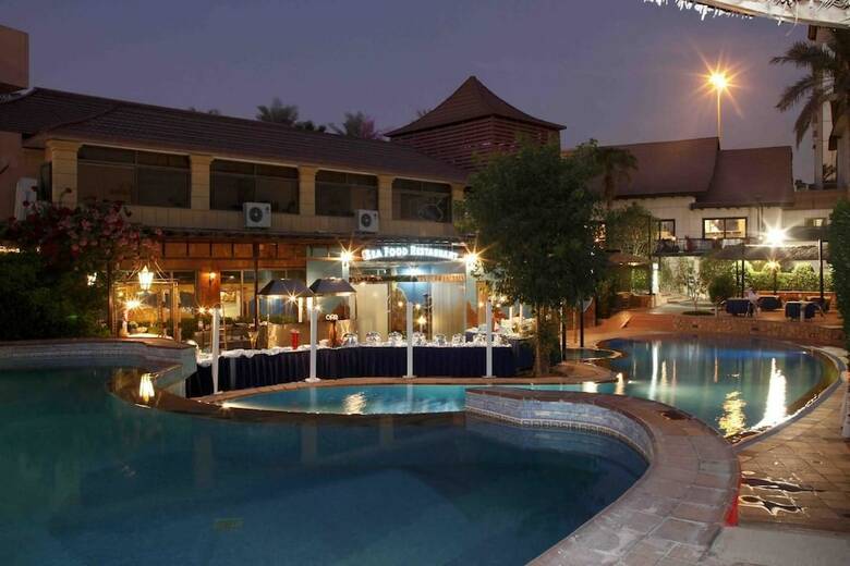 Madareem Crown Hotel