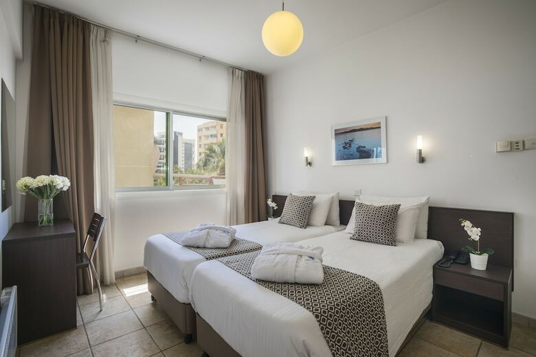 Costantiana Beach Hotel Apartments