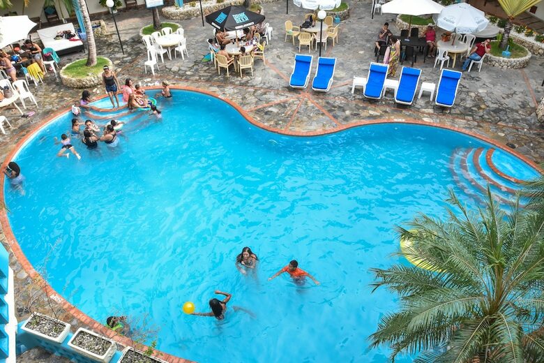 Aparthotel Acuarium Suite Resort