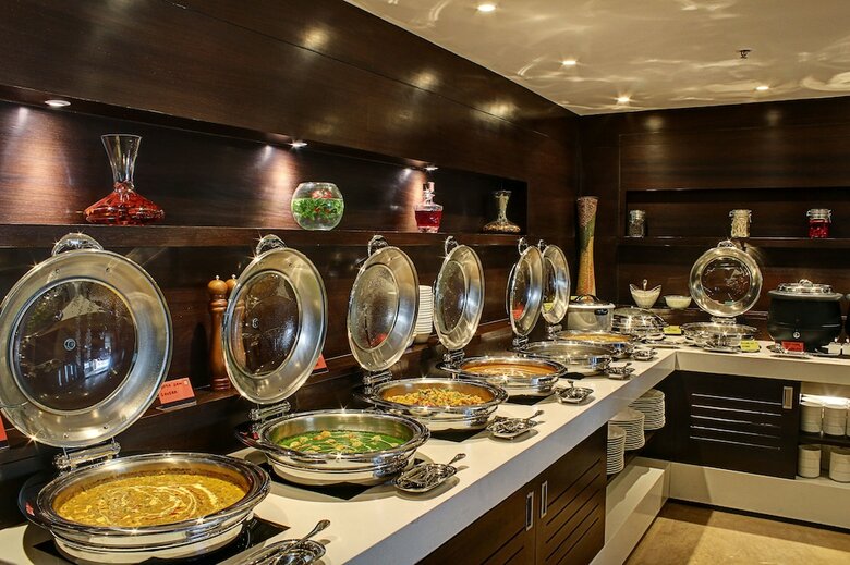 Hotel Ramada Encore By Wyndham Bangalore Domlur