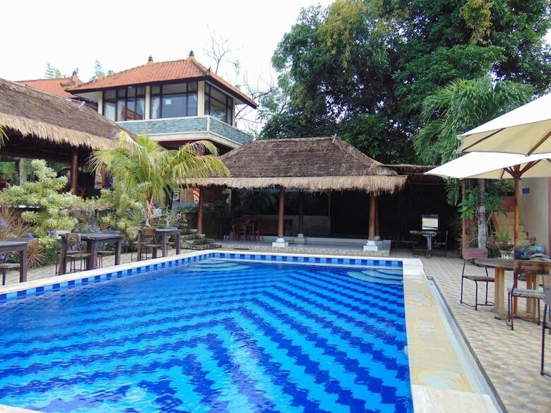 Apartamento Ayu Guna Inn