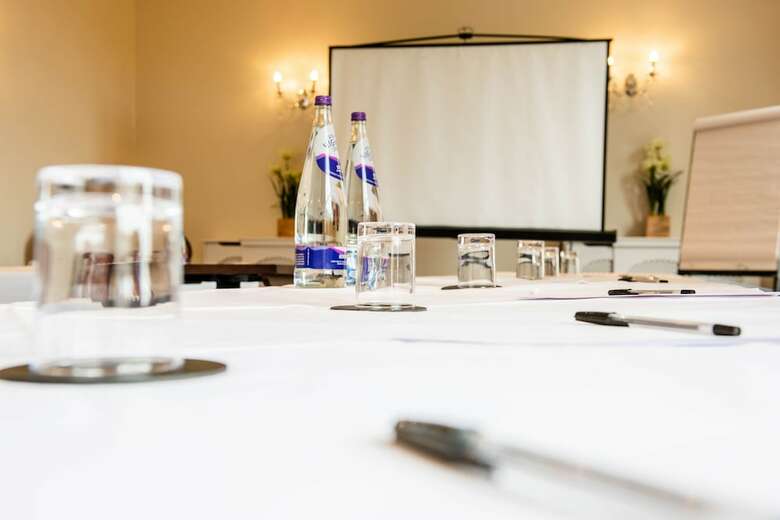 The Southcrest Manor Hotel