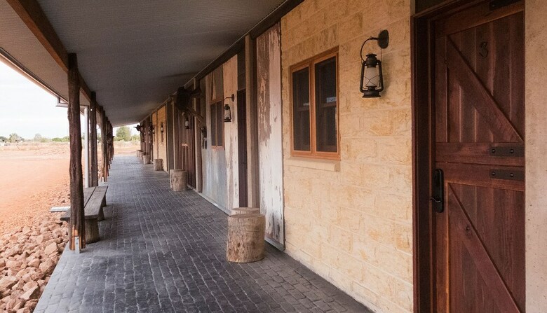 Posada Saltbush Retreat