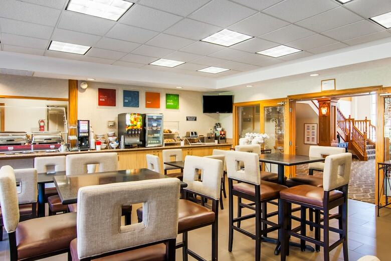 Hotel Comfort Suites Salem