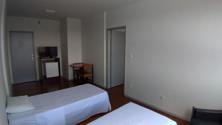 Oyo Cannes Palace Hotel