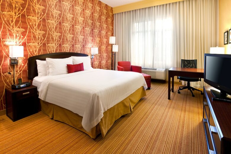 Hotel Courtyard By Marriott Pleasant Hill