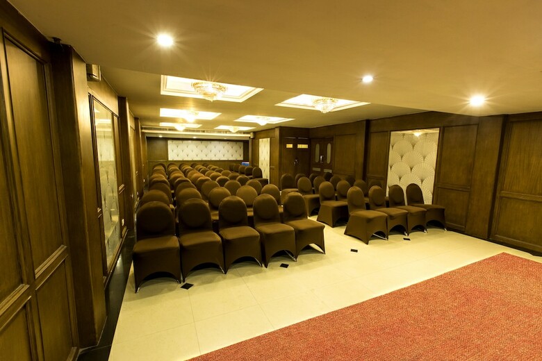 Hotel Grand Residence