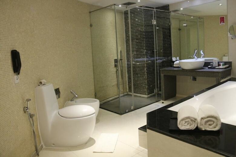 Hotel Ramada By Wyndham Alleppey