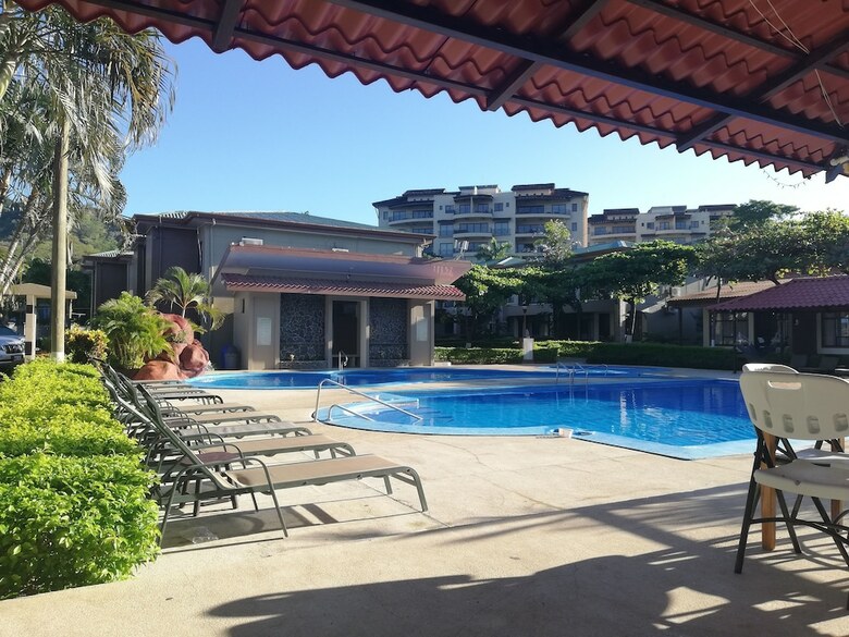 Hotel & Villas Huetares