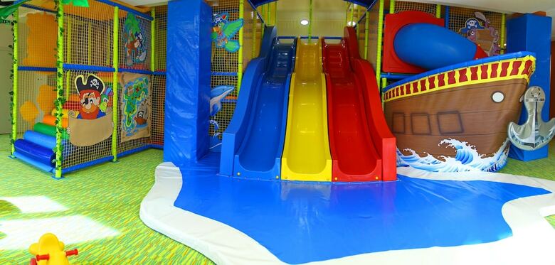 Hotel Grand Admiral Resort & Spa