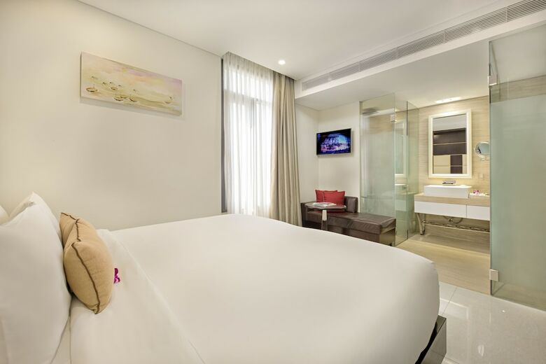 Holiday Beach Danang Hotel & Resort
