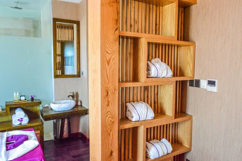 Holiday Beach Danang Hotel & Resort