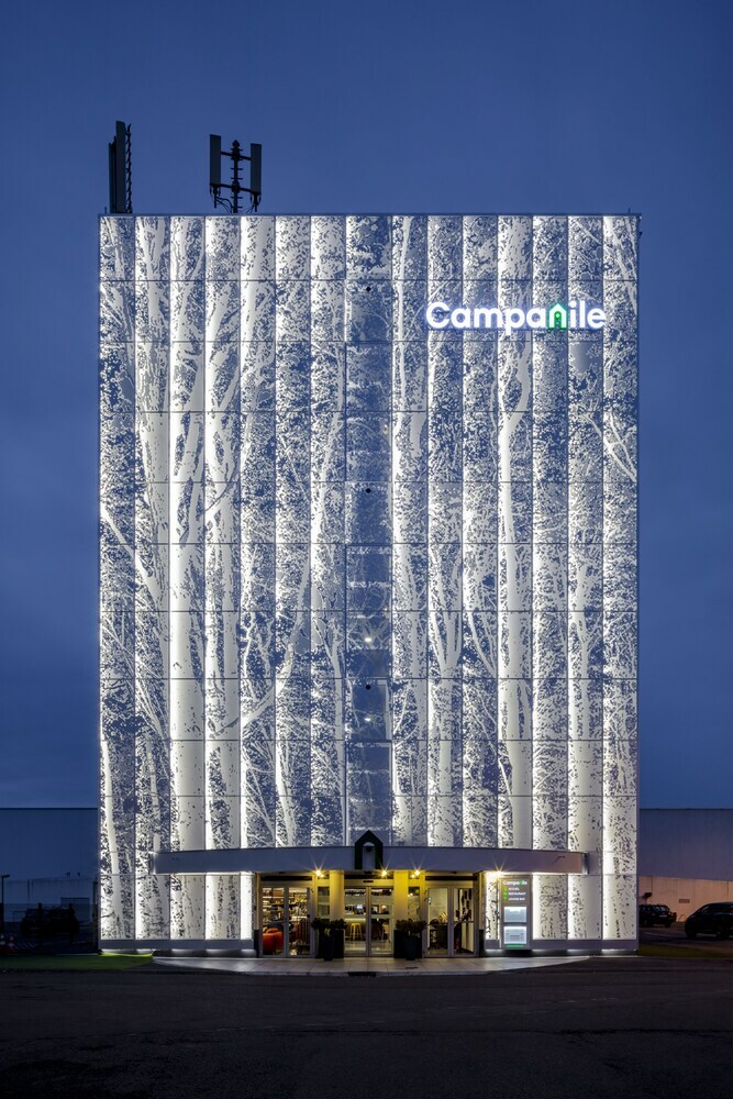 Hotel Campanile Le Bourget Airport