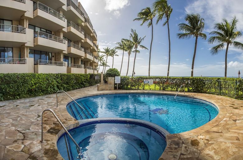 Castle Paki Maui