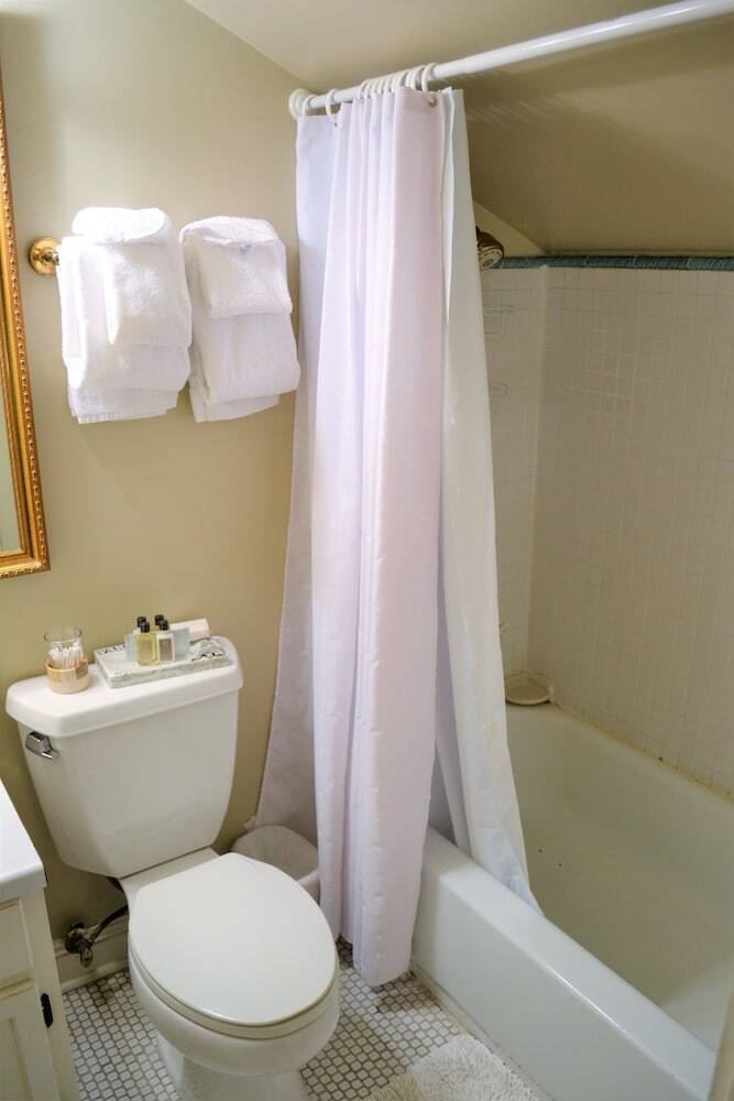 Bed & Breakfast Degas House