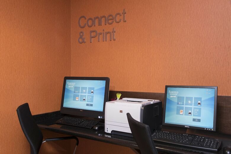 Hotel Fairfield Inn And Suites By Marriott St Charles