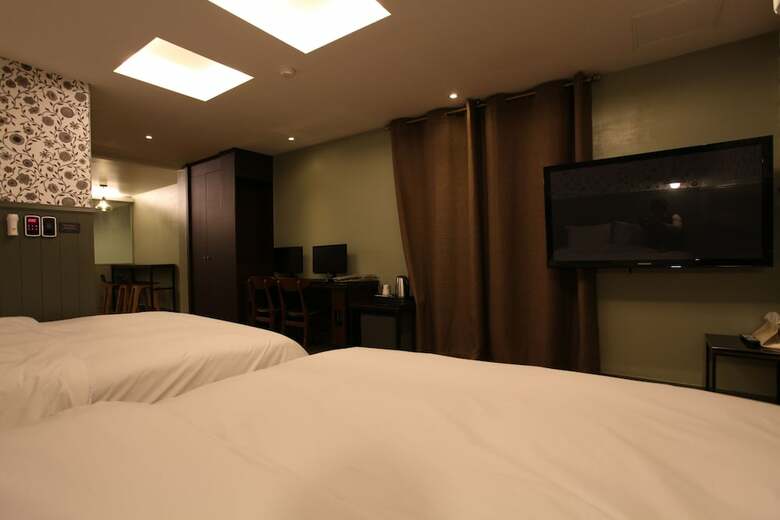 Lin Hotel