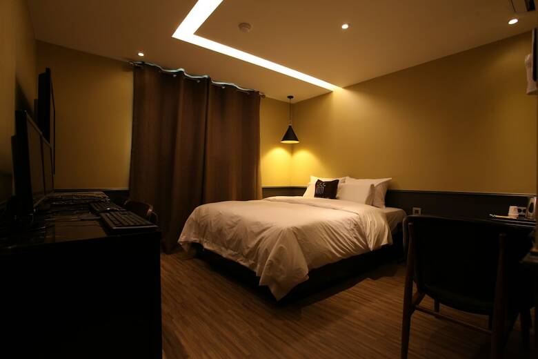 Lin Hotel