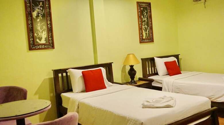 Hotel Baan Kluaymai Guesthouse