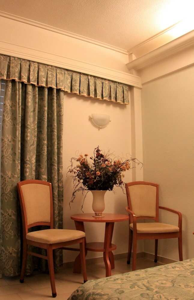 Hotel Platon