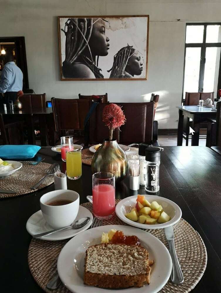 Posada Otjiwa Safari Lodge