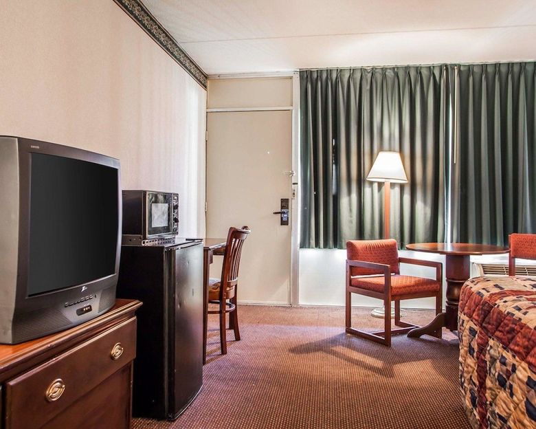 Hotel Rodeway Inn