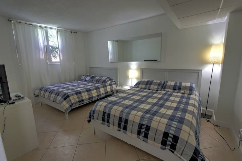 Hollywood Condos