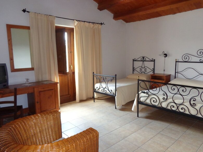 Hotel Su Baione
