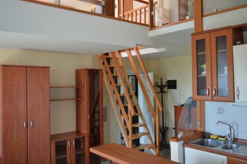 Apartments Zlatko