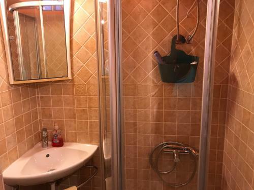 Divna Apartments And Rooms