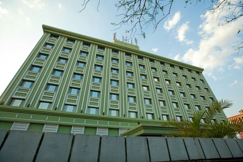 Hotel Tara