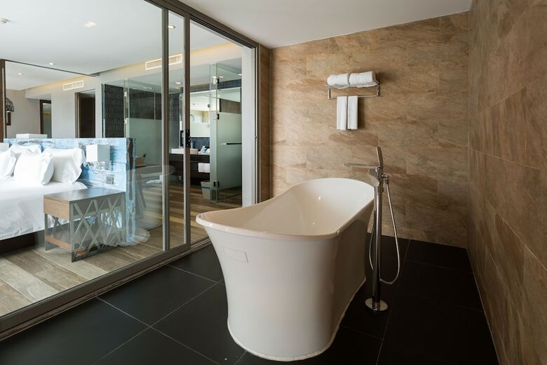 Apartamento Away Phuket Le Coral