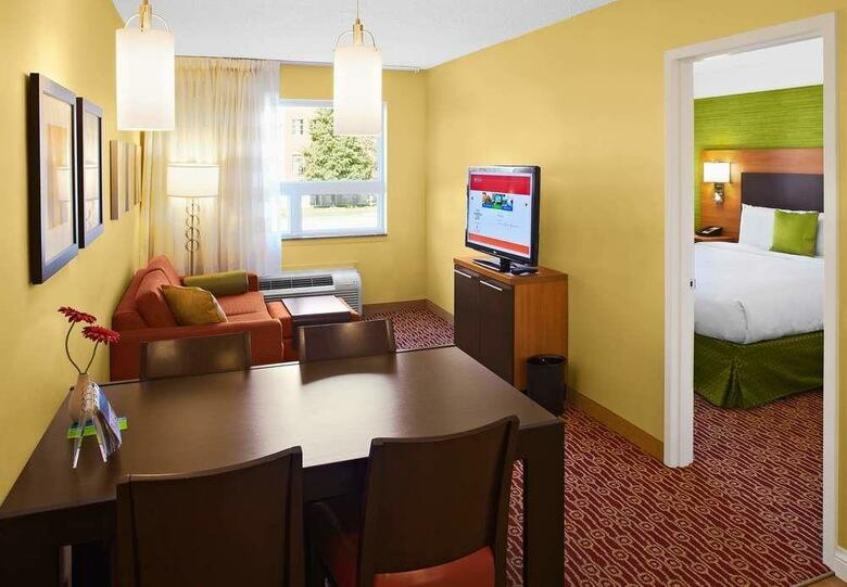 Hotel Towneplace Suites By Marriott Mississauga-arpt Corp Ctr