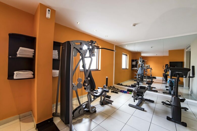 Hotel Ibis Styles Accra Airport