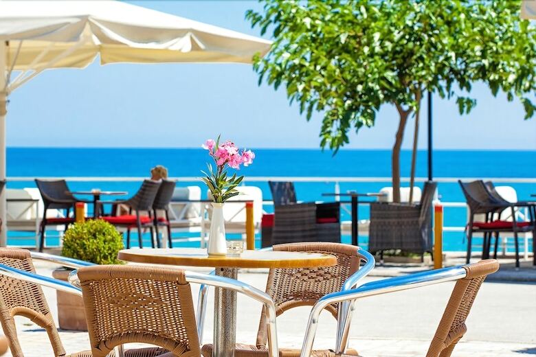 Apartamento Xenios Dolphin Beach Hotel