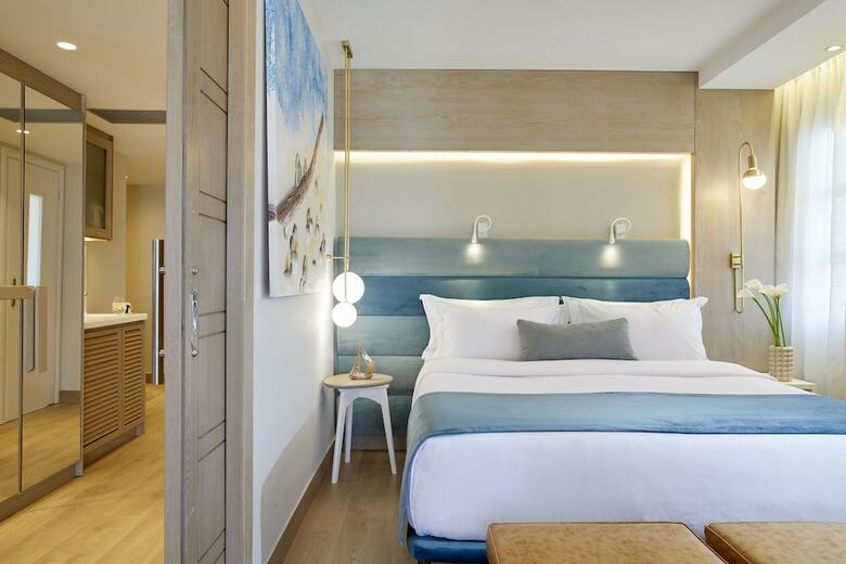 Anthemus Sea Beach Hotel & Spa