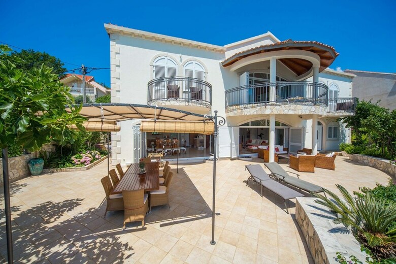 Hotel Villa Almadria Luxury Bed & Breakfast Adults Only