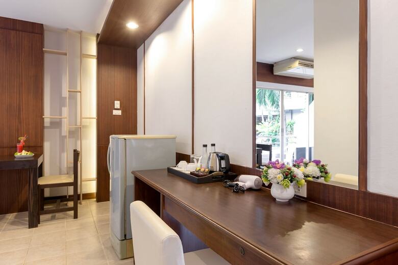Hotel The Holiday Resort Pattaya
