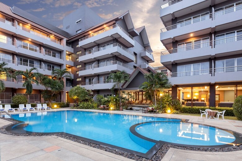 Hotel The Holiday Resort Pattaya