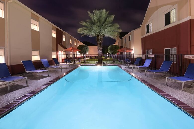 Hotel Towneplace Suites By Marriott Lake Jackson Clute