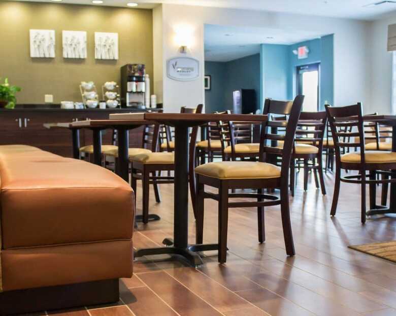 Hotel Sleep Inn & Suites