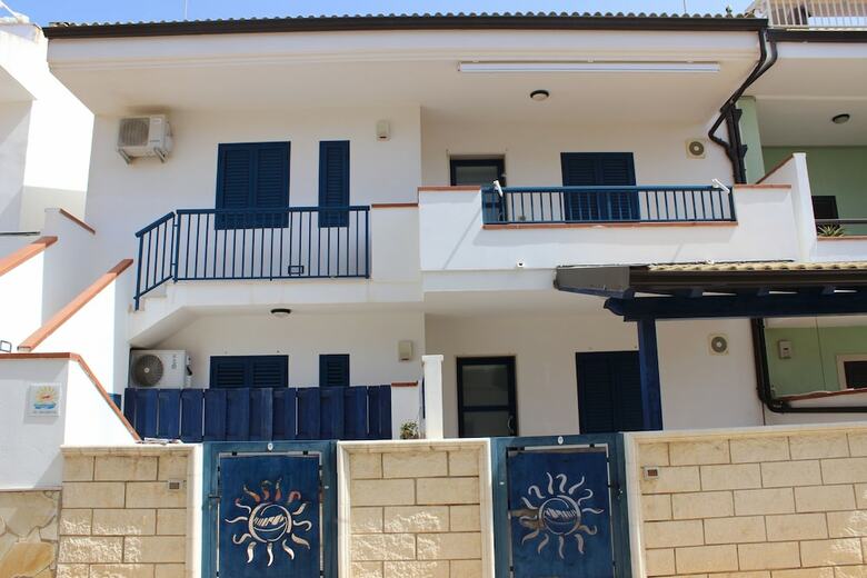 Apartamento Appartamenti Del Melo,  Mareinsicilia
