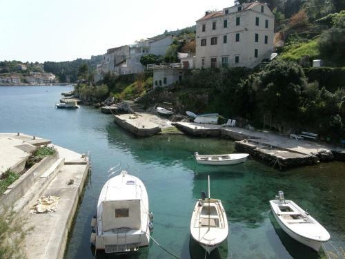 Domenica Apartments