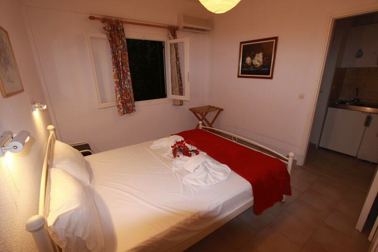 Hotel Glyfada Beach - Menigos Resort
